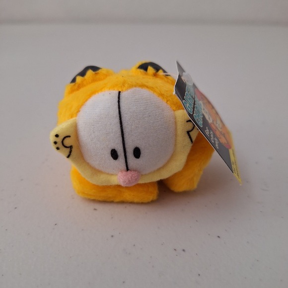 Vintage PAWS‎ Garfield's Choice  Garfield Cat Toy 4" - Picture 2 of 10
